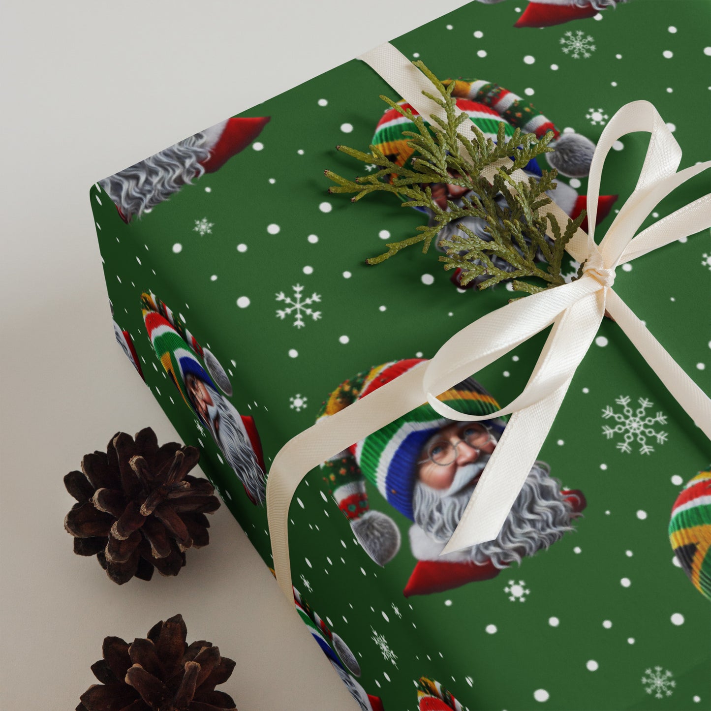 Saffa Santa Wrapping paper